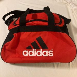 Adidas duffel bag, perfect for gym/sports/carry on